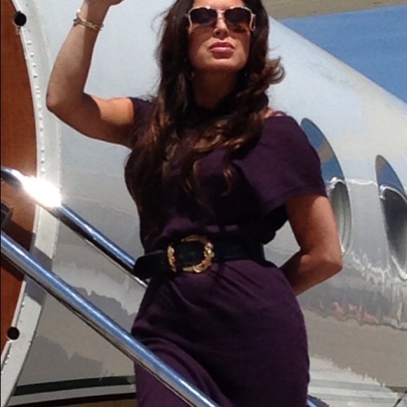 Meet your Posher, Rhea - Picture 3 of 6